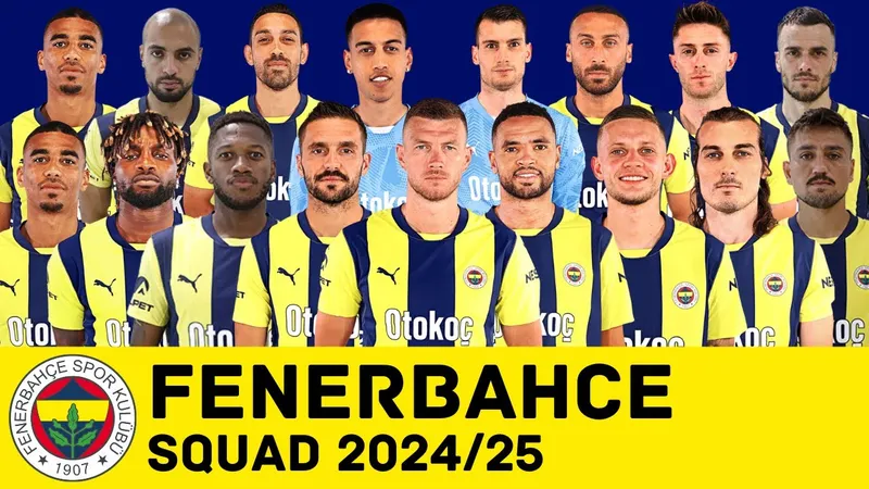 Cầu thủ Fenerbahce vượt qua hàng phòng ngự của FCSB. Cầu thủ Fenerbahce vượt qua hàng phòng ngự của FCSB.